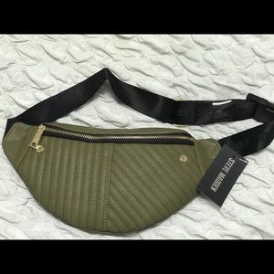 Steve Madden fanny pack!